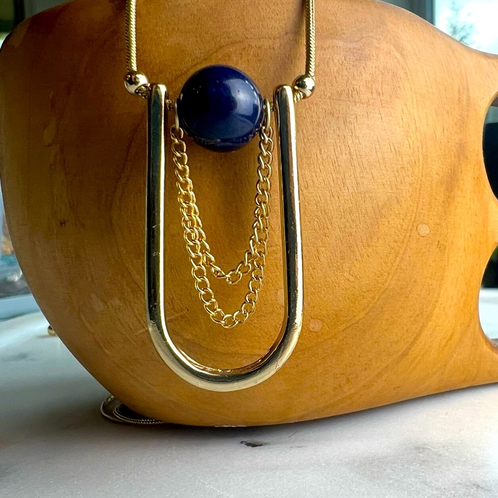 Macys NWT necklace